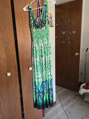 Mlǰu Green Butterfly Print Smocked Maxi Dress